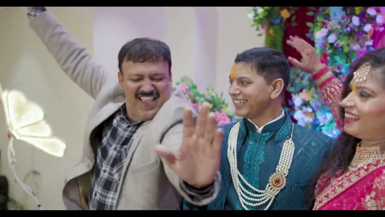 aaj mere yaar ki shaadi hai |When best friend set the stage on fire |silver jubilee dhamaka