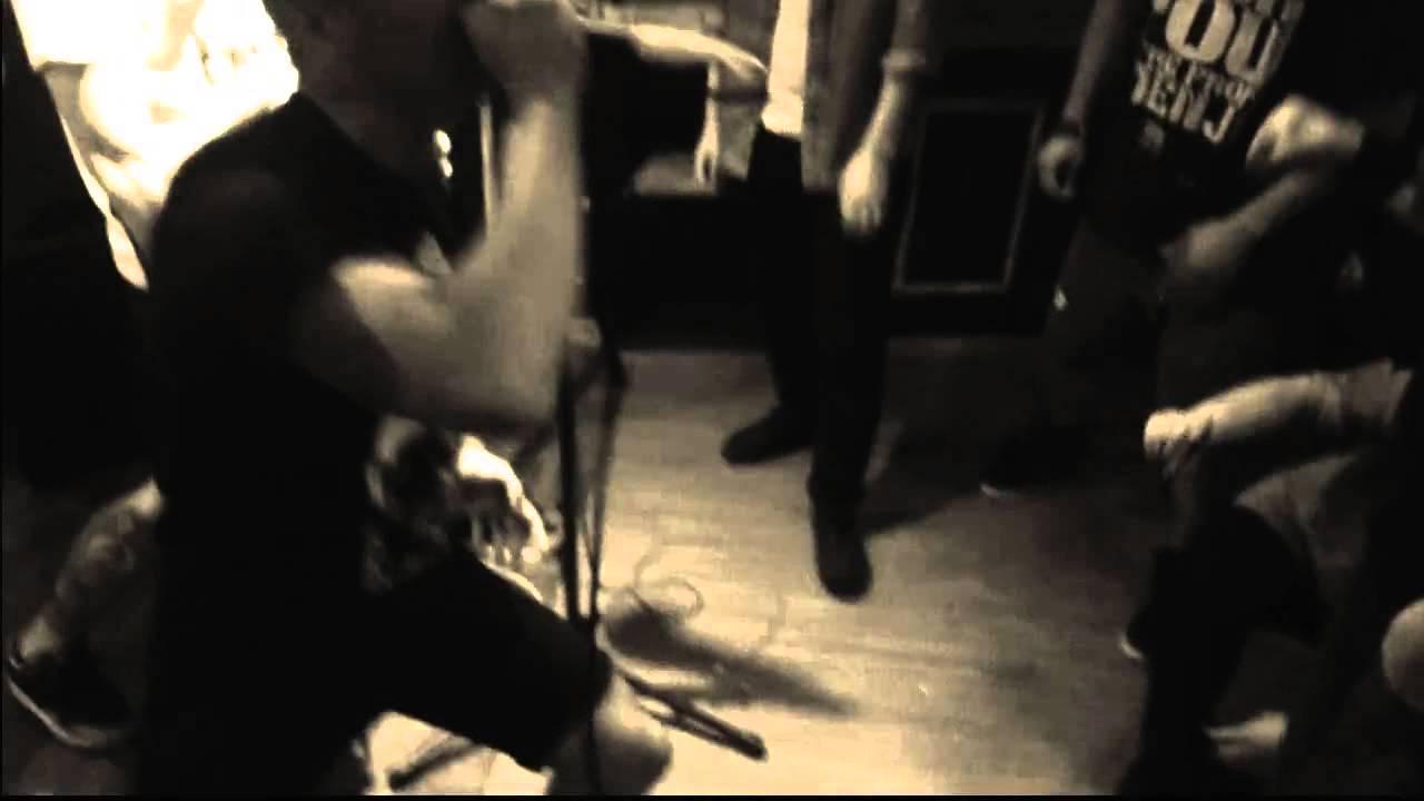 HÅRDA TIDER - Out of control (Noise Room Sessions Jul.7 2015)