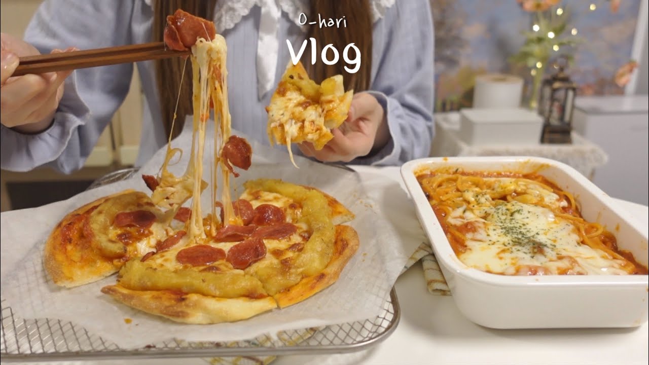 ENG)vlog🍕수제페퍼로니 피자 만들고, 겨울맞이 군고구마 굽는 일상🍠 | 연말파티음식 냉털하고 목살스테이크와 고추장크림파스타, 얼큰한 순대국