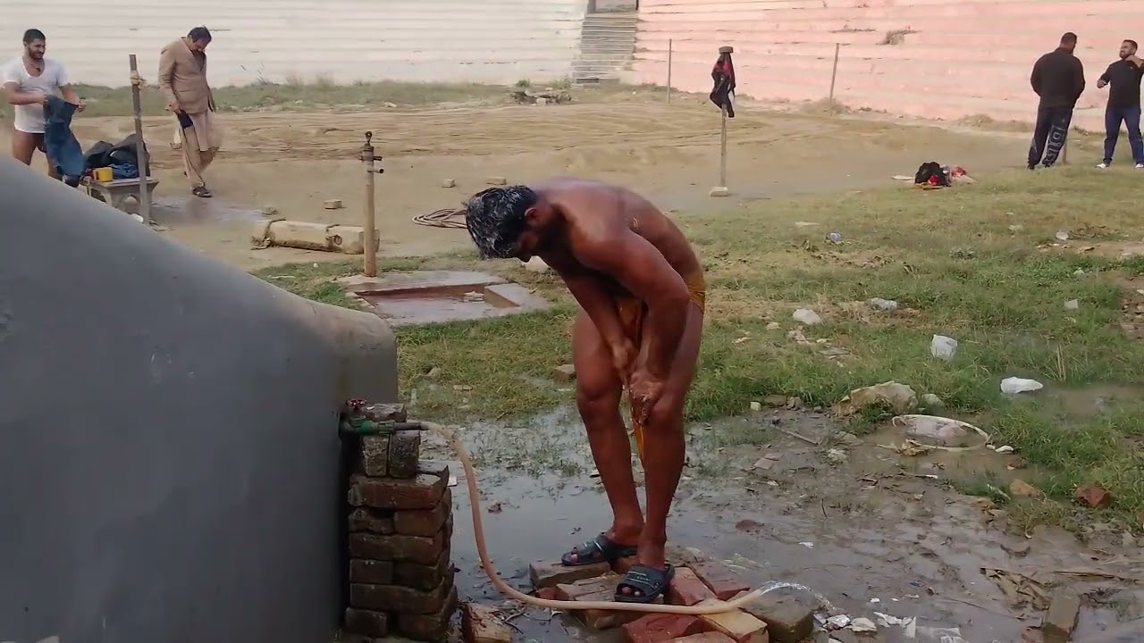 Amir pahalvan kheer wala #viral#movation#bath clening