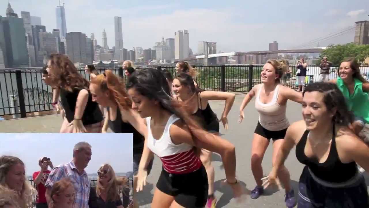 Paule & Ken's Flash Mob Proposal - Brooklyn Promenade, NYC