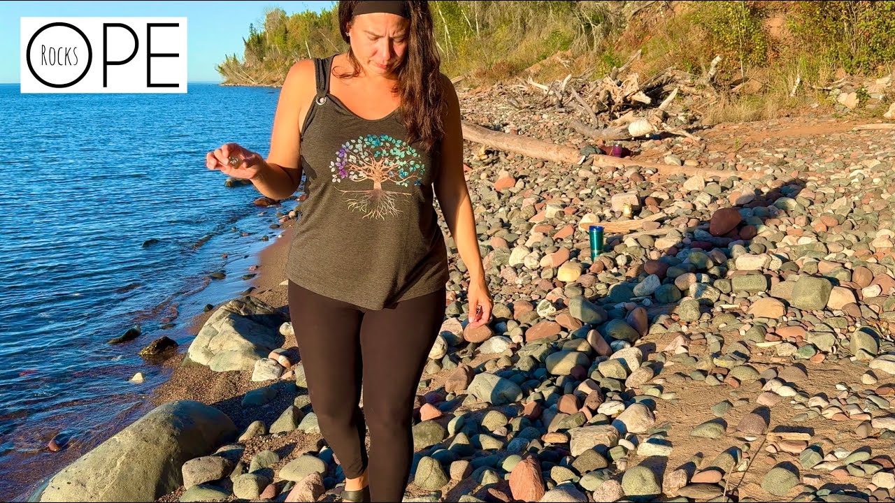 Northern Wisconsin Lake Superior Rockhounding Adventure!
