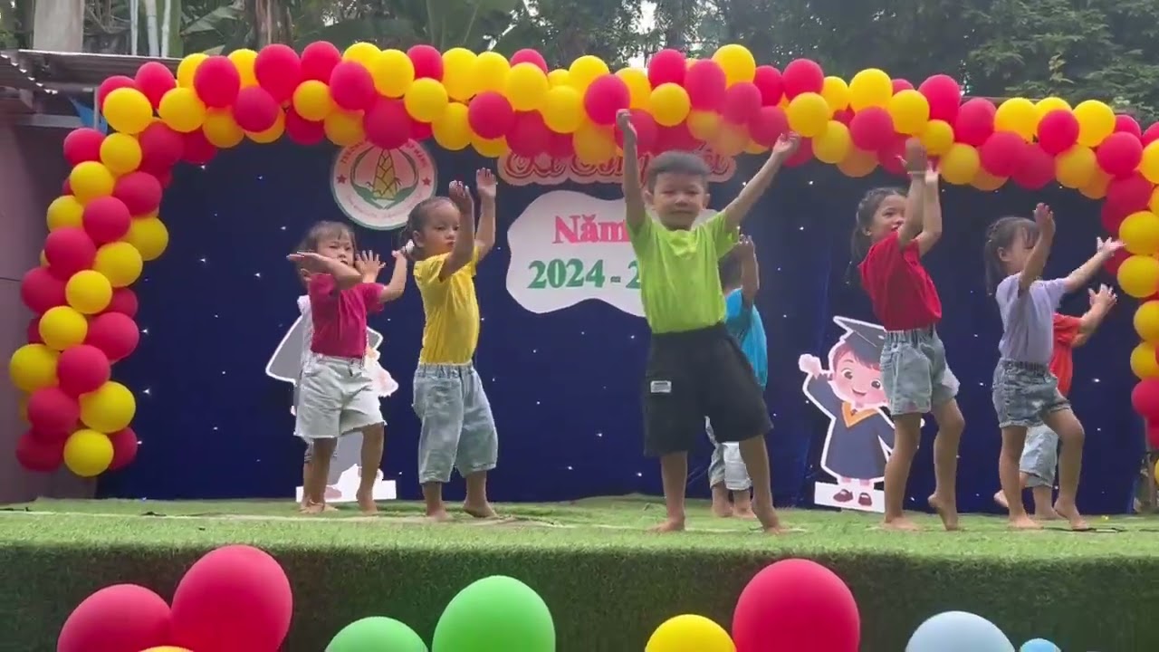 Nhảy tổng kết mầm non Gangnamstyle