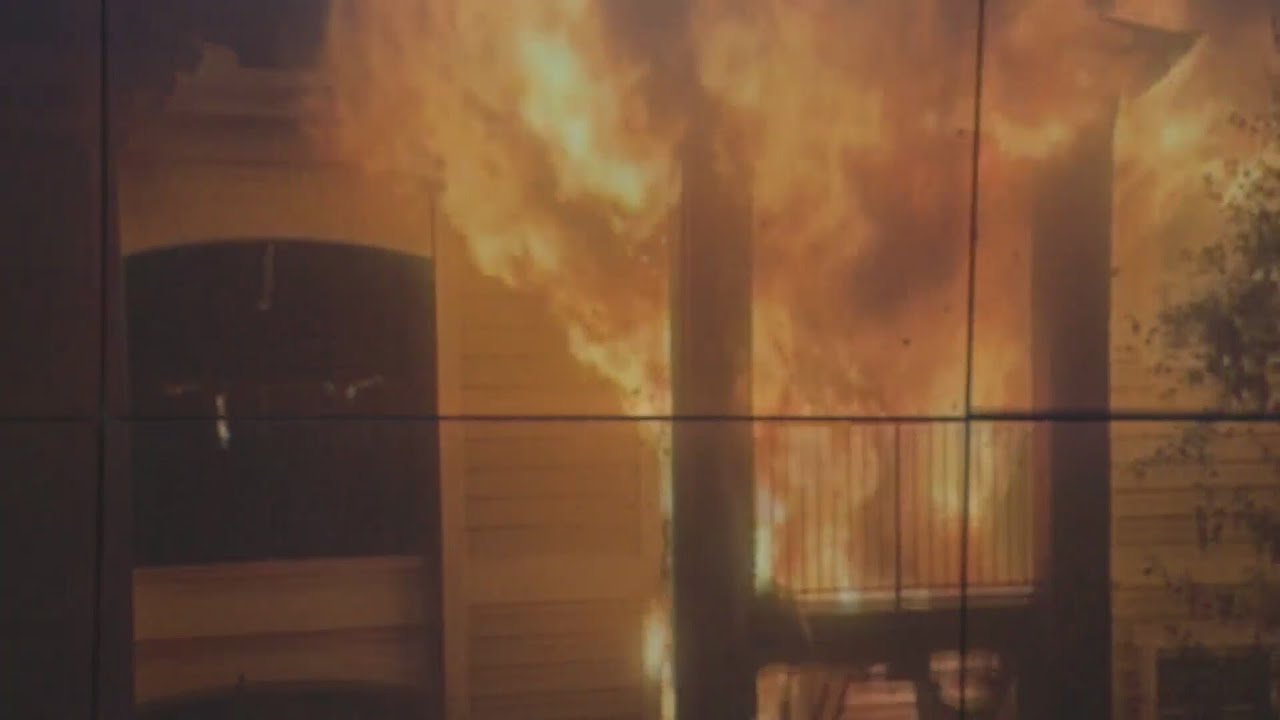 Residents jump from balcony to escape Bartlett fire
