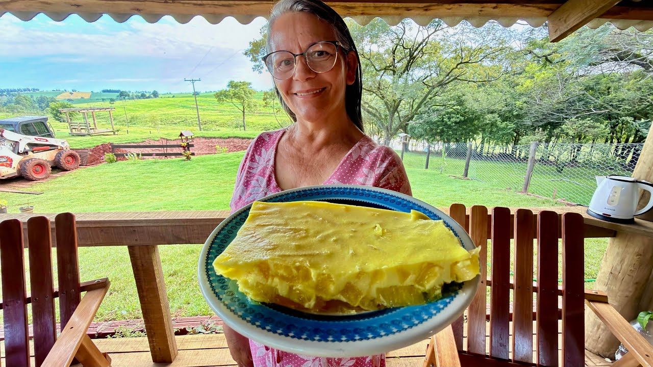 ￼￼ hoje fizemos uma deliciosa sobremesa de abacaxi aqui no rancho simplão…