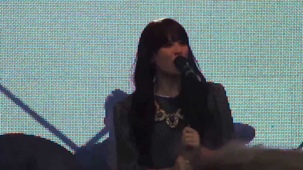 Lucy Mason at WestEndLive 2013, In the air tonight