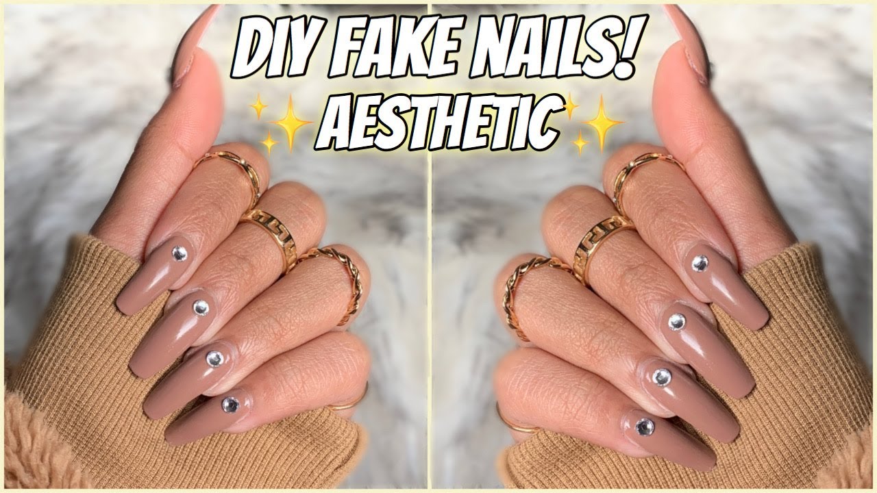 DIY FAKE NAILS AT HOME! SUPER AFFORDABLE & VERY AESTHETIC!