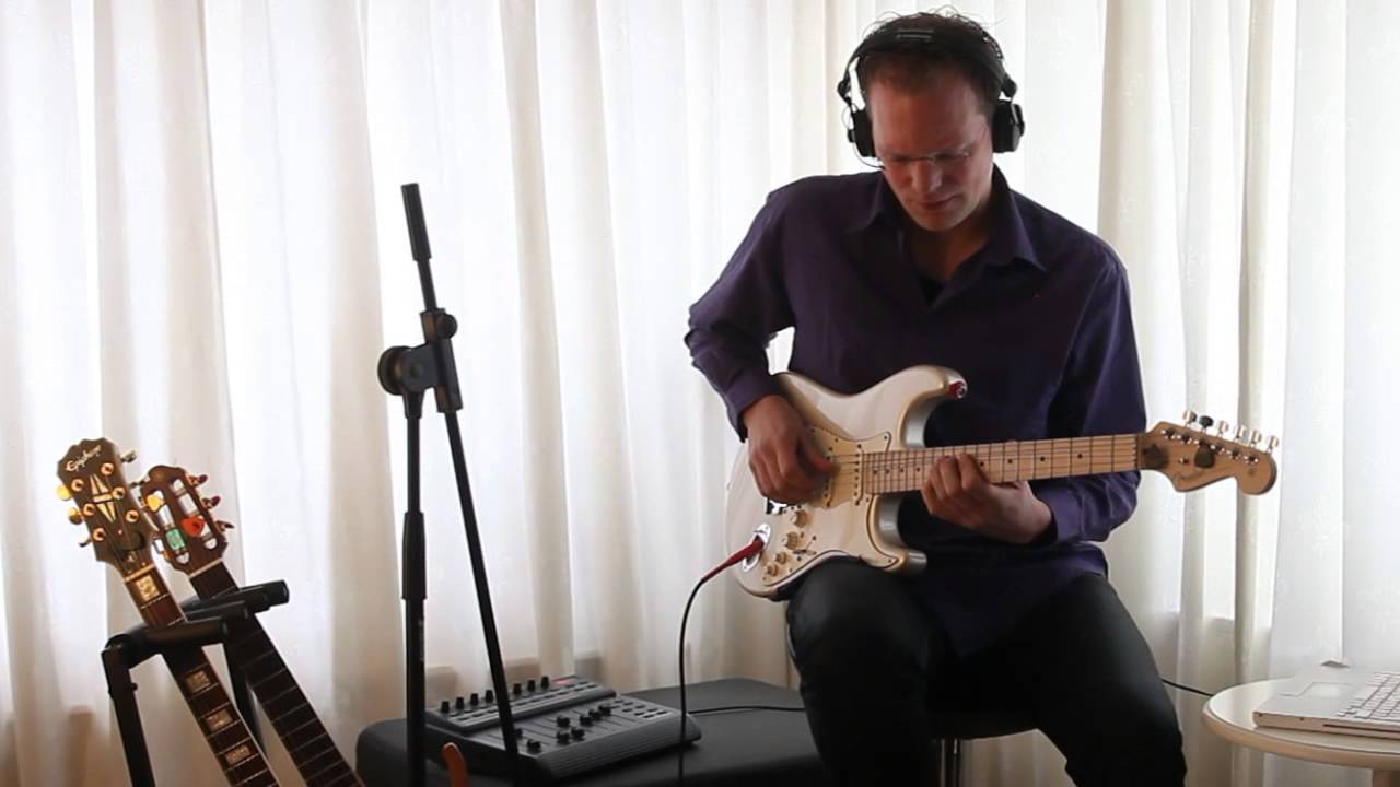 Ruud Peter Boelens plays Mark Knopfler solos -  Part I