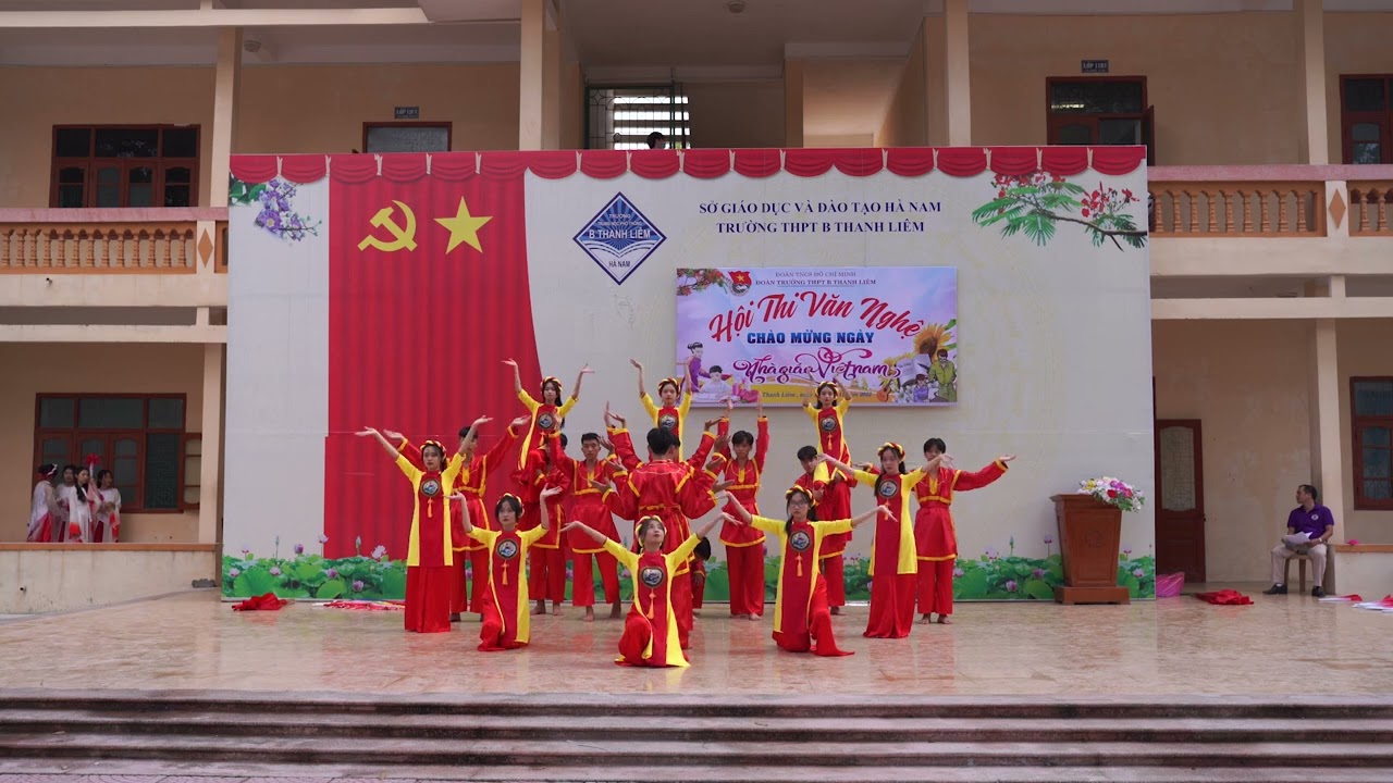 Múa Đất Việt - Tiếng vọng ngàn đời lớp 12C3 - Trường THPT B Thanh Liêm