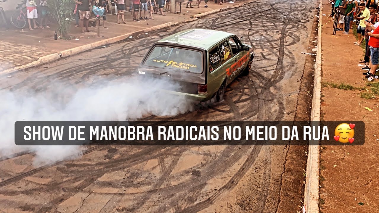 Evento de Manobras radicais em rua estreita vejam
