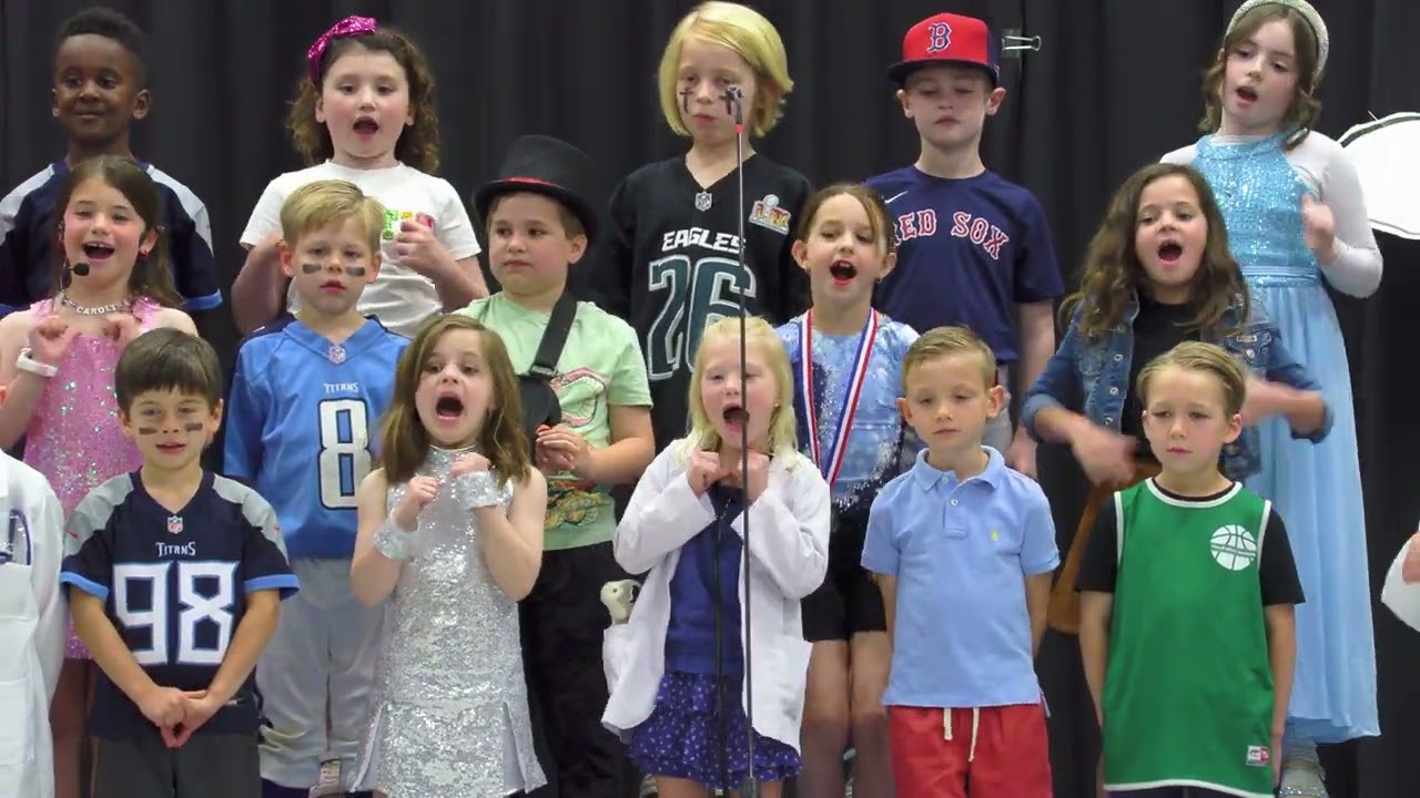 Crockett First Grade Performs When I Grow Up