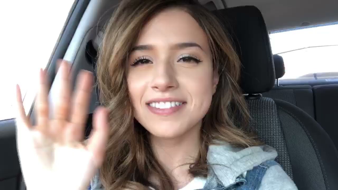 Pokimane - exploring canada with y'all :) 20180524