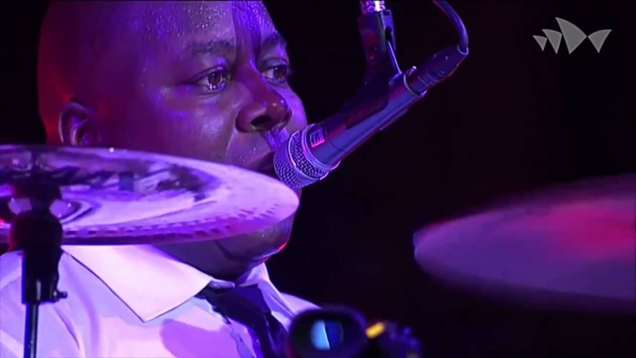 CHIC featuring Nile Rodgers - Let's Dance - David Bowie - (Live At The House Sídney 2013) HD