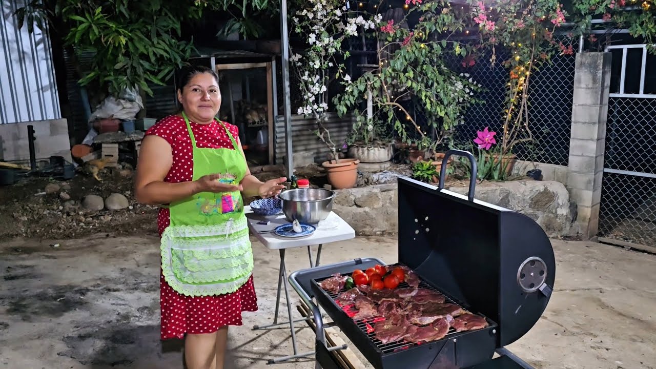 Así PREPARE CARNE asada en el patio de mi CASA de CAMPO en El Salvador.