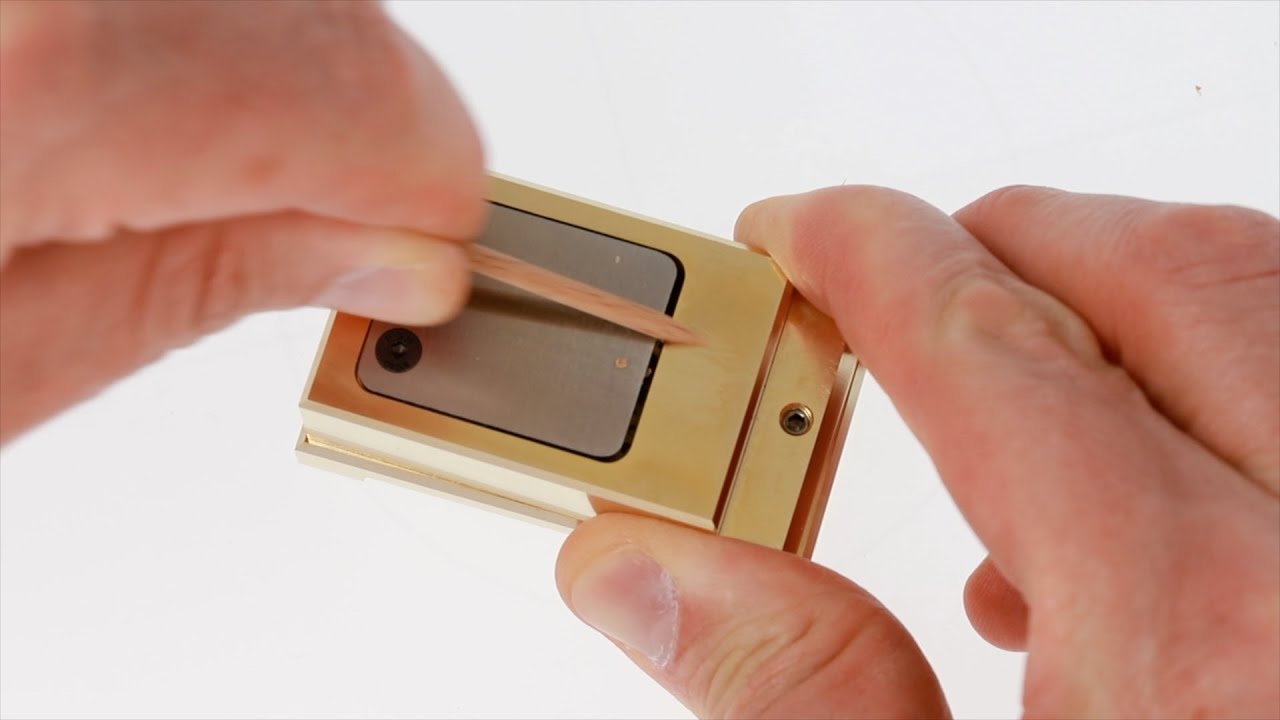 Spitzer f&uuml;r Putzh&ouml;lzer / sharpener for pegwood