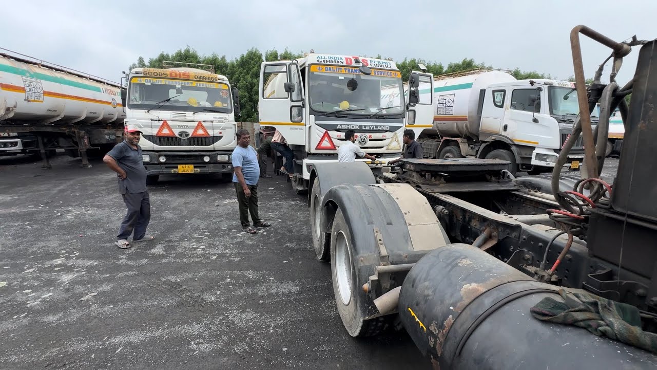 Aaj Bharat Benz 4923 bs4 truck ke sath Ashok Leyland 5525 bs6 truck Ka Kar Diya tochan Mukabala