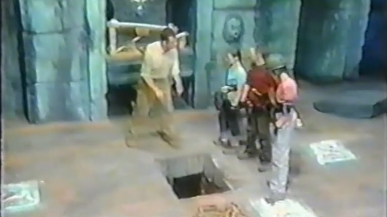 Jungle Run: Debbie/Peter/Lizzie (2002)
