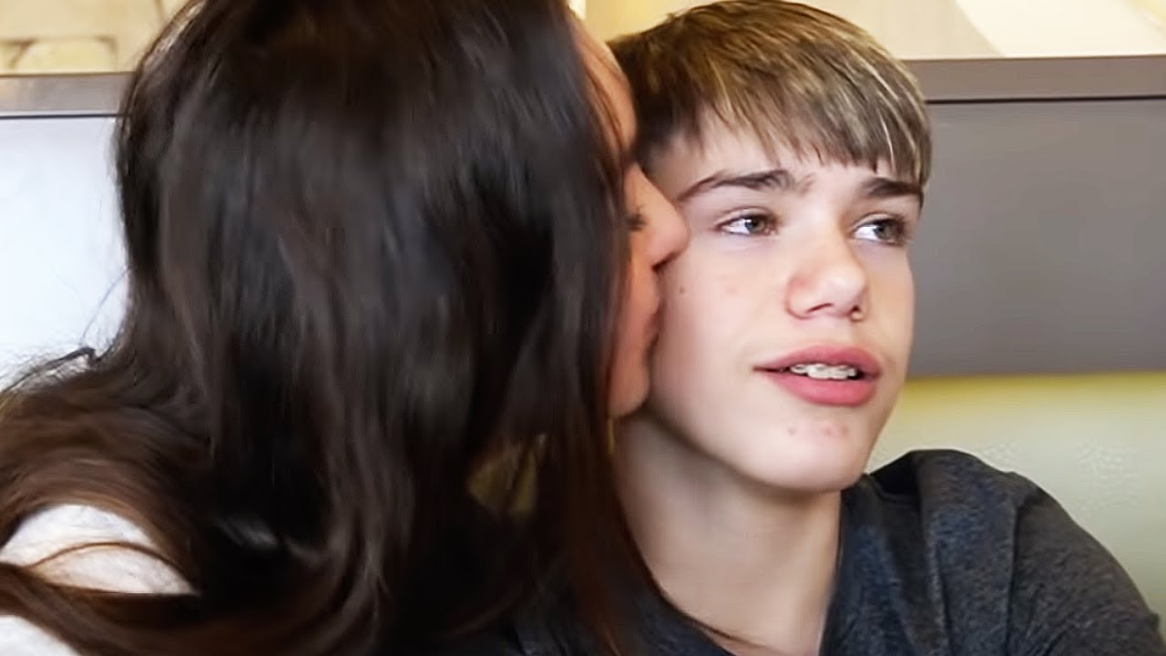 First Date with MY CRUSH!!! She Kissed Me!