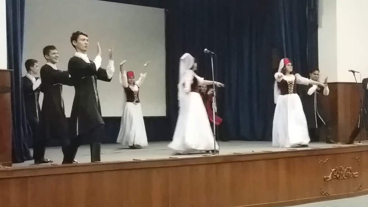 🕺Зажигательная лезгинка на празднике 🔥😍💃🏻, посвящённом Дню Конституции Узбекистана🇺🇿
