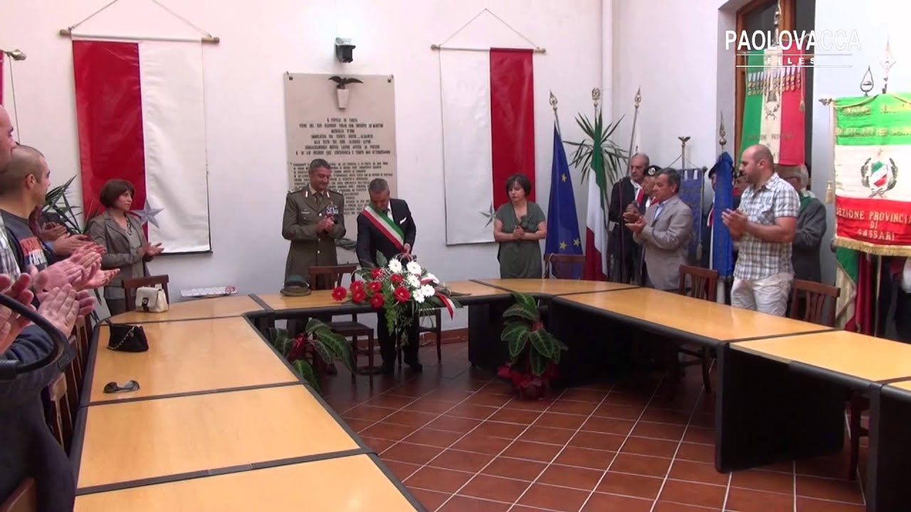 BRIGATA SASSARI RICEVE CITTADINANZA ONORARIA THIESI - LIVE (01)