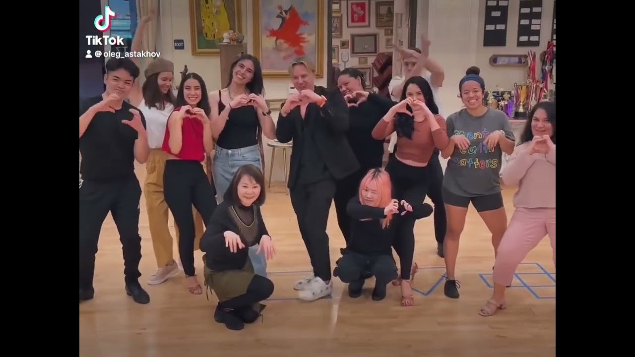 Book a dance lesson - 👉🏻SuperBallroom.com - dance studio in Los Angeles by Oleg Astakhov