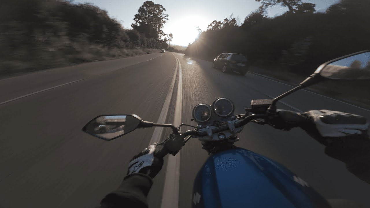 Riding Old Beauty Suzuki GS500 2003