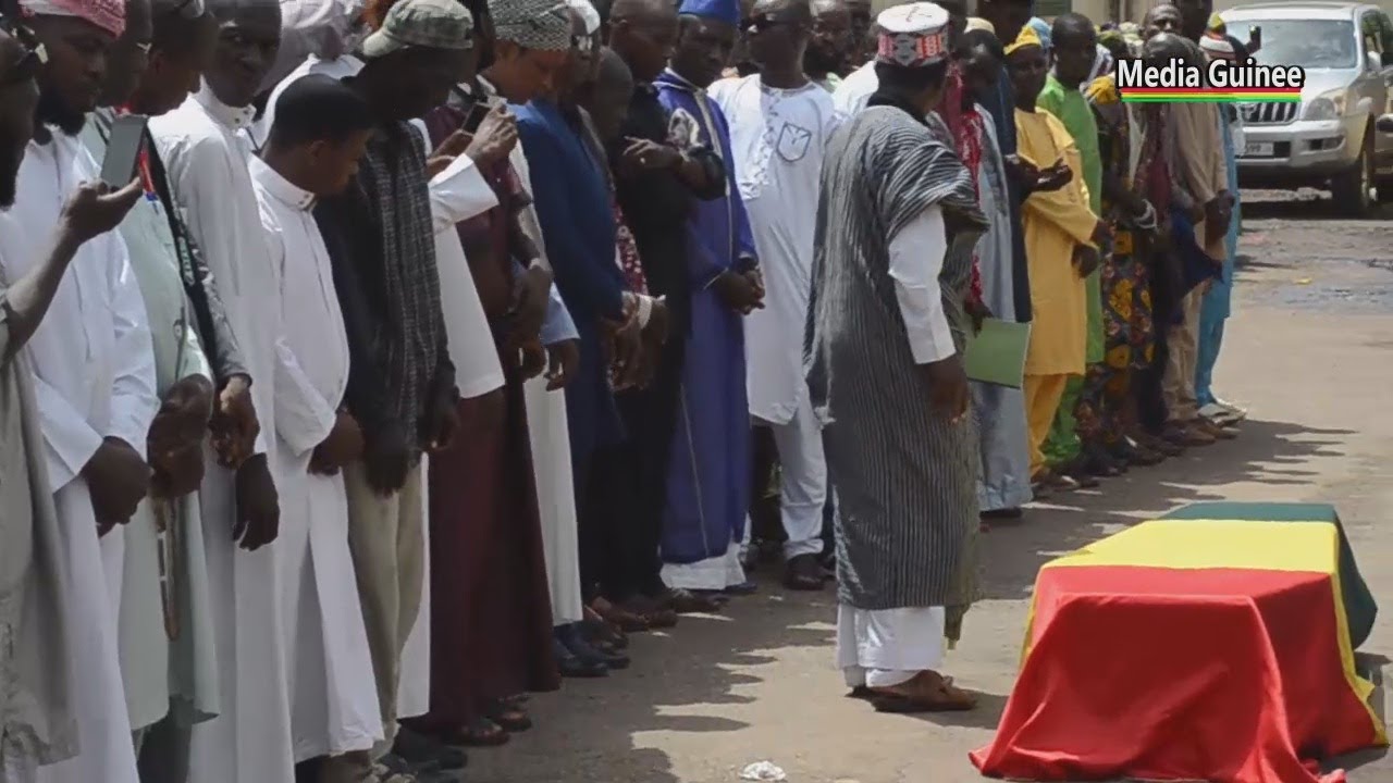 Les Funérailles de  Vieux Koumi Le Grand Comédien de Guinee