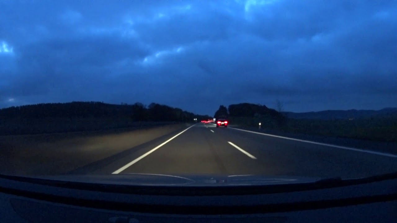 Autobahn A44: Dortmund/Unna - Kassel (night drive into dawn)