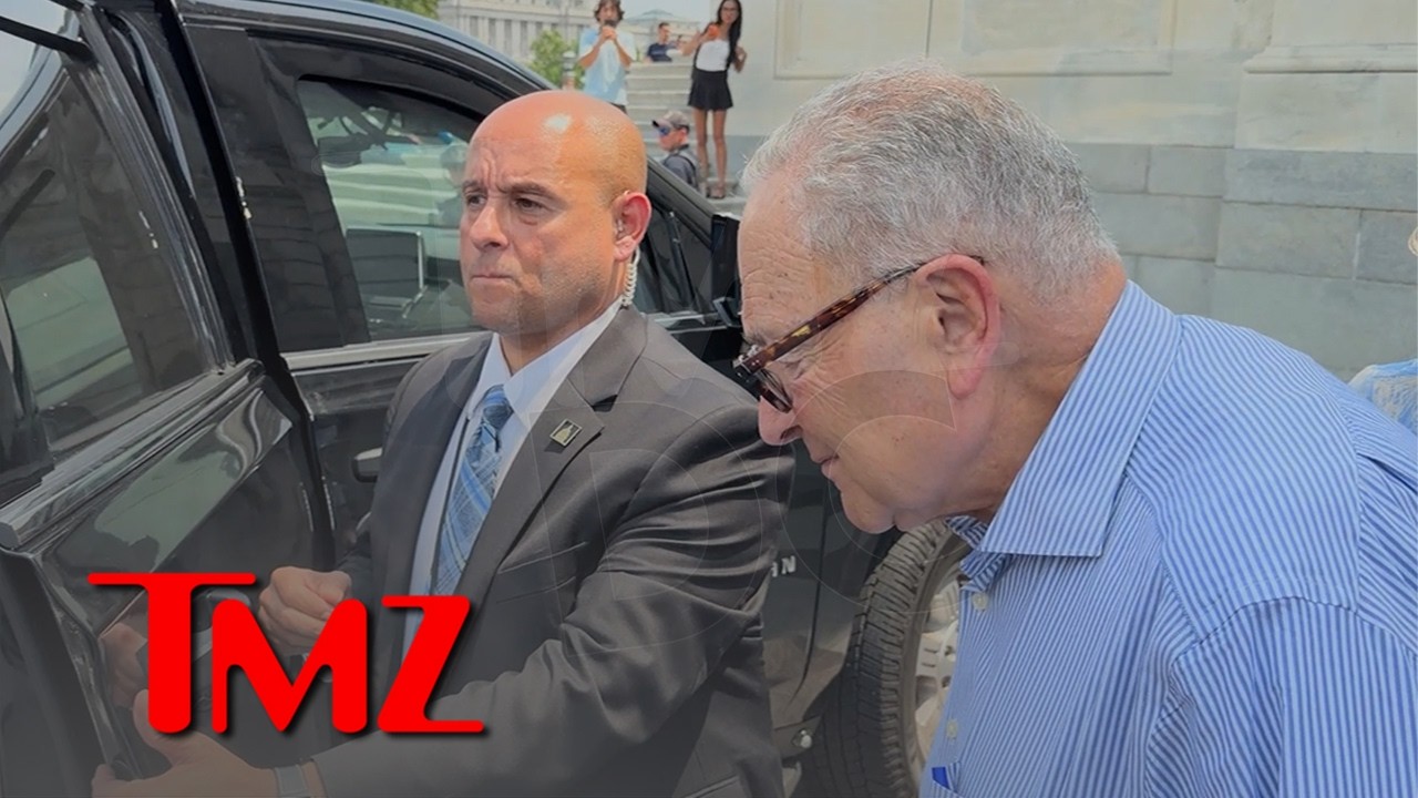 Sen. Chuck Schumer Silent on Farting on Senate Floor | TMZ DC