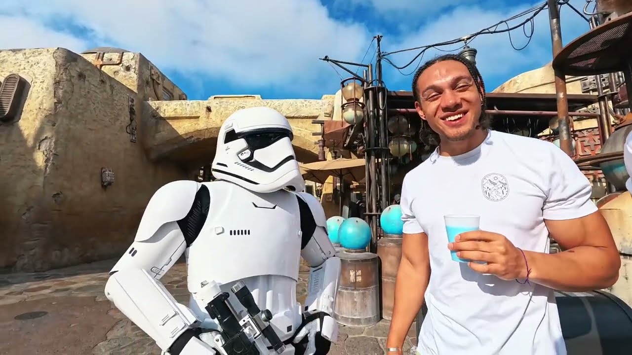 3 Sexy Men Get Lively In Mos Eisley