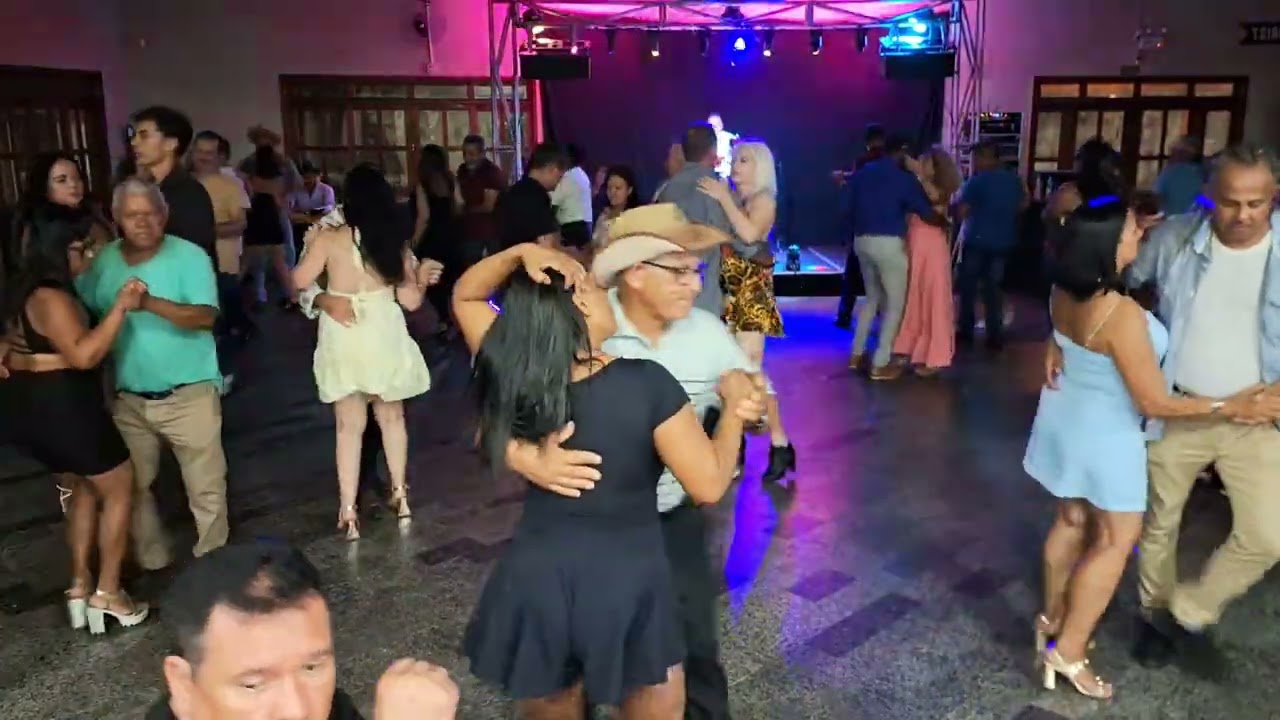 *130226* Forró D'Banda-Soneka em Varanda Grill!