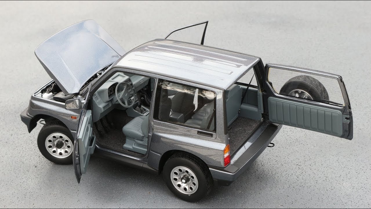 1:18 Suzuki Vitara/Escudo LHD 1992 - Dorlop [Unboxing]
