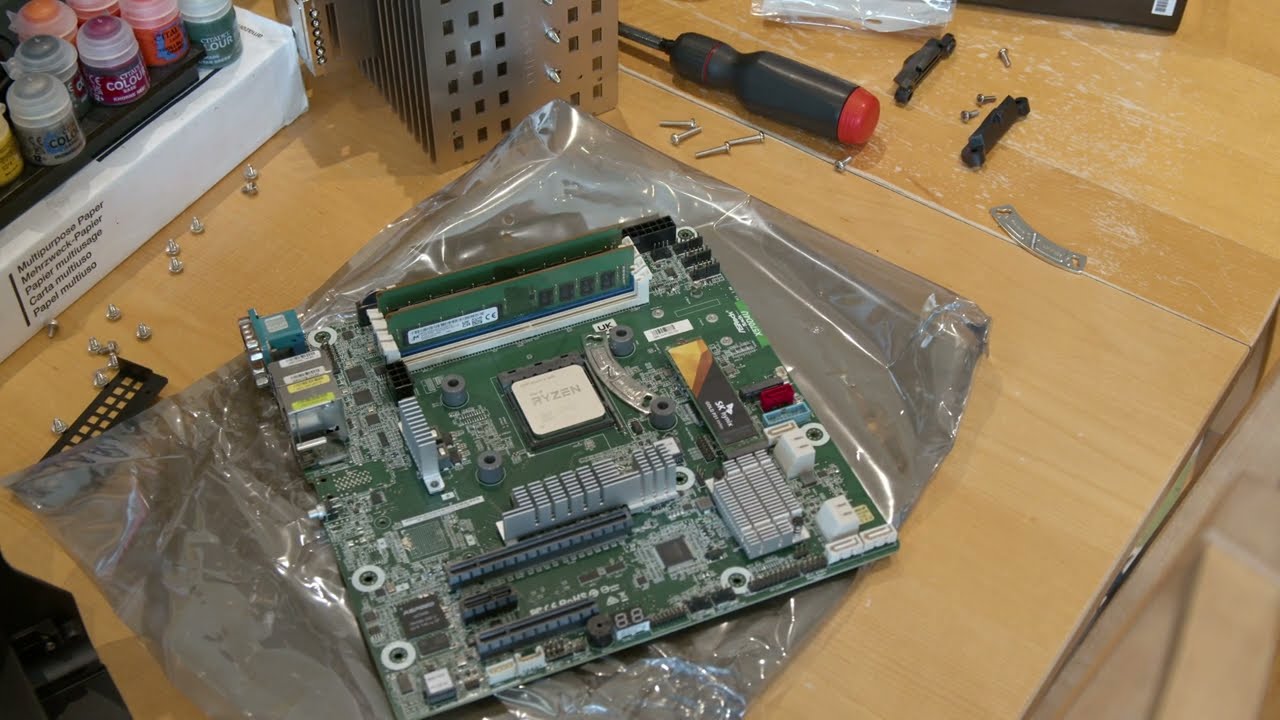 Fanless Homelab Proxmox Server with TrueNAS AMD CPU and ECC RAM