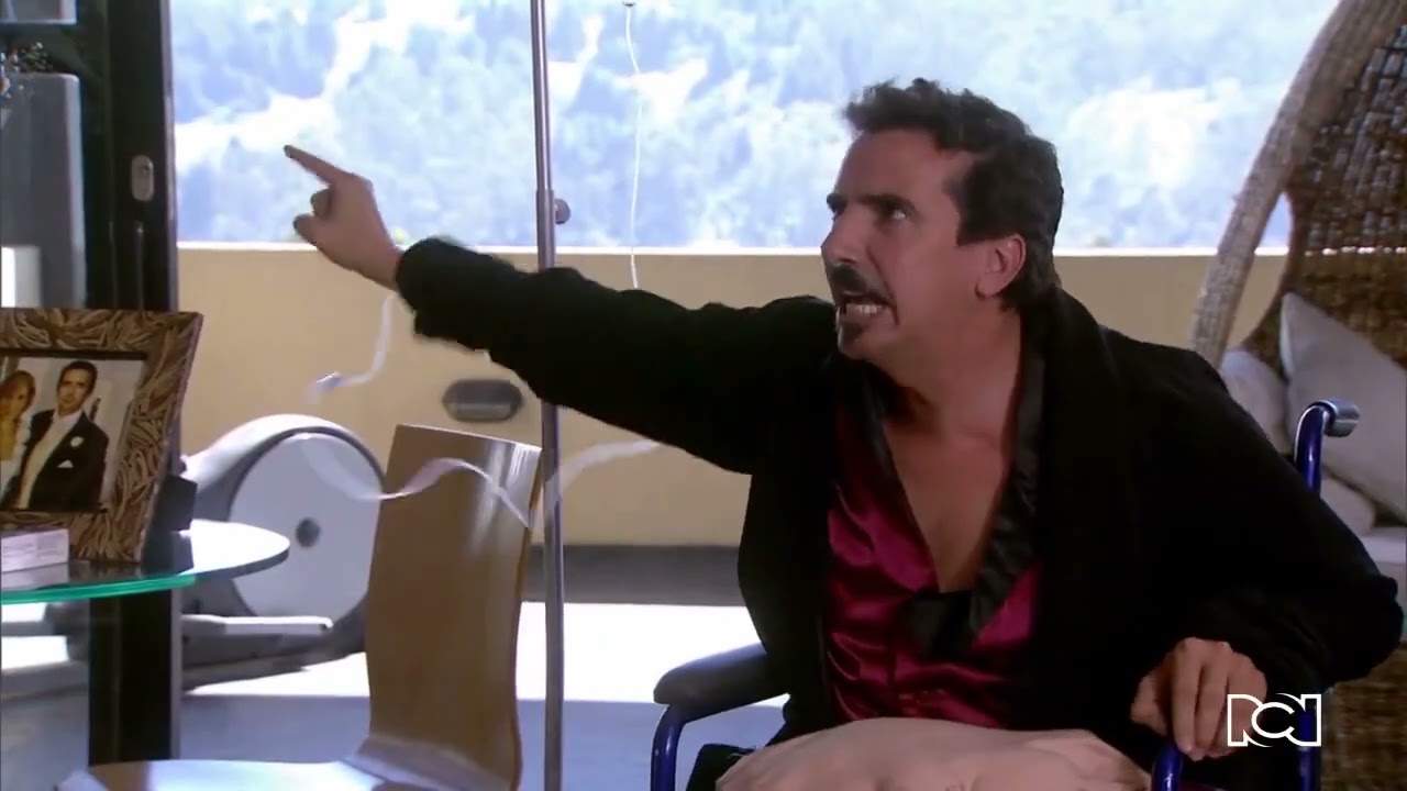 Alejandro descubre las mentiras de Patricia | Pobres Rico
