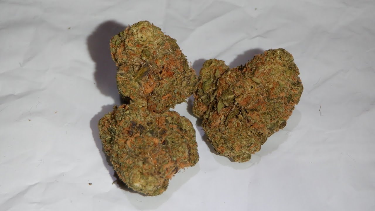 Strain Review Blueberry By Spinach
