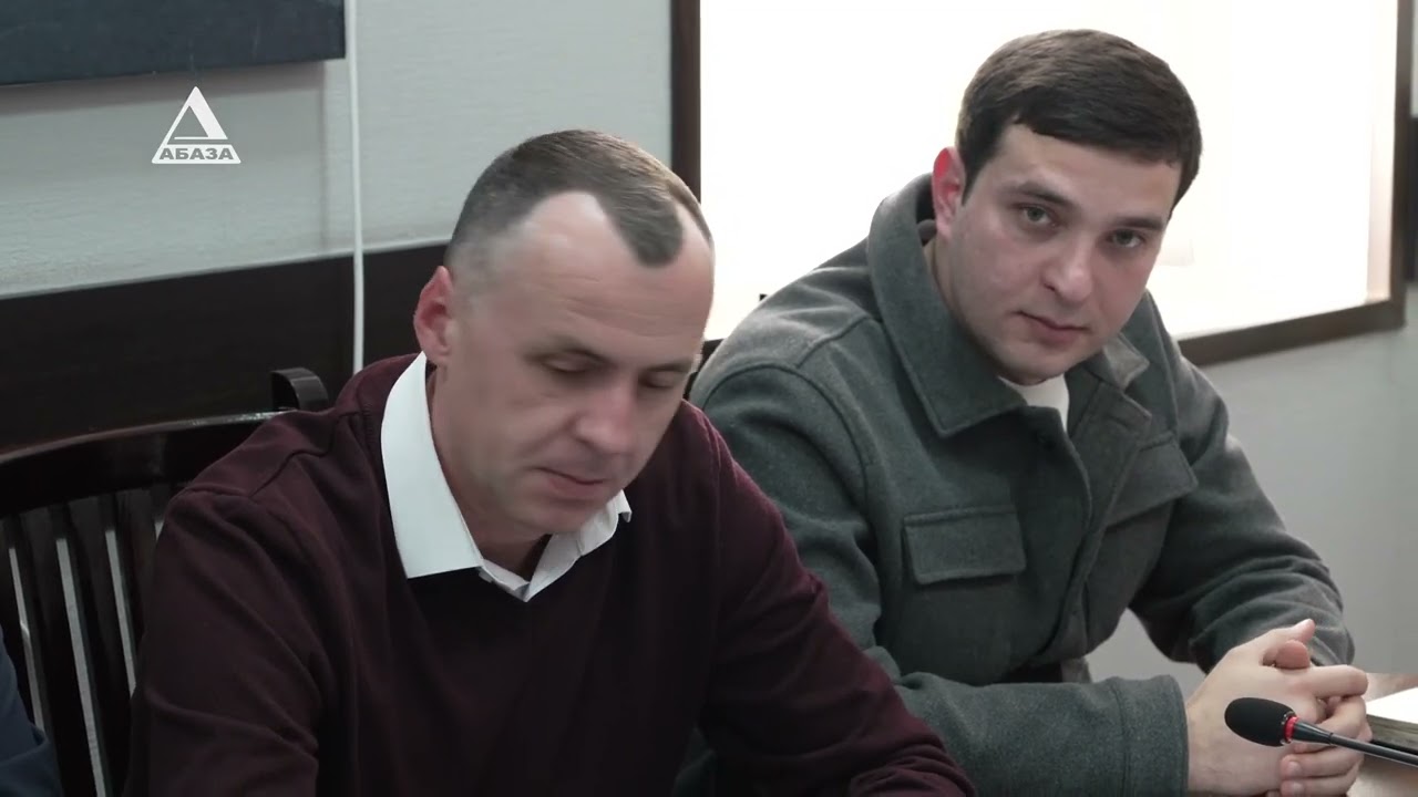 Утвердили мэра, одобрили троллейбусное движение, приняли отчет архитектора сухумские депутаты