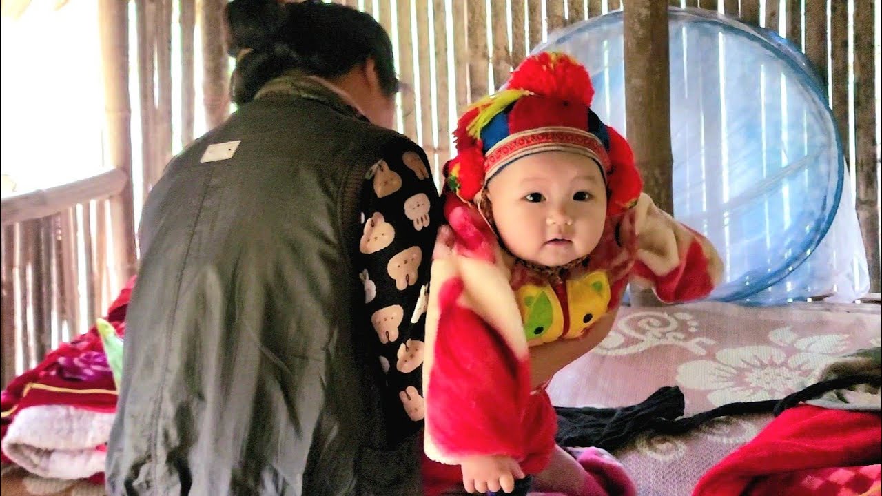 180 days - mother and daughter build and complete bamboo house