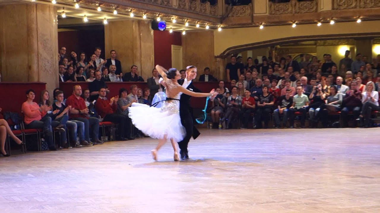 Tomáš PŘIKRYL & Sanela LOS CHOVANCOVÁ - evening exhibition quickstep