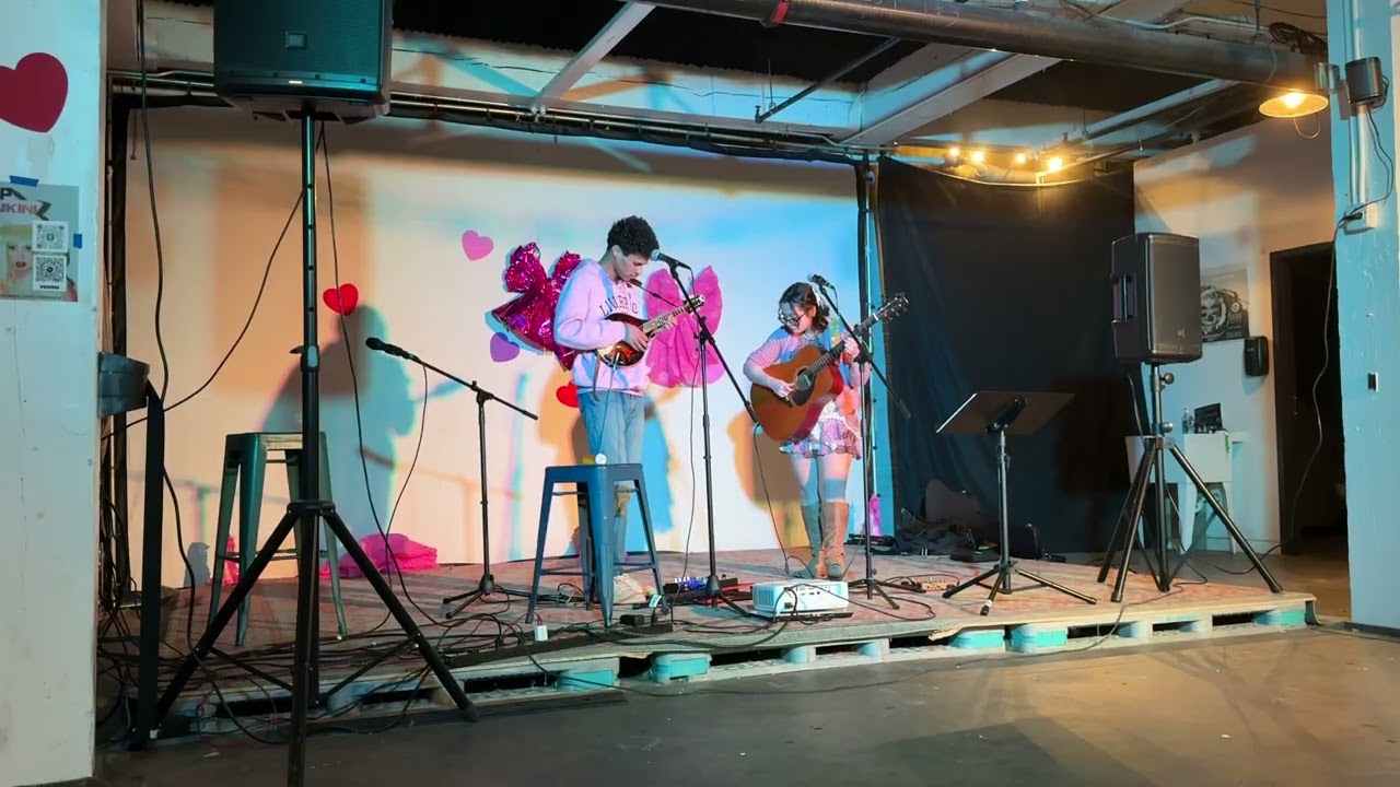 Crooked Tree -  Molly Tuttle #acousticcover #bluegrass #mandolin 