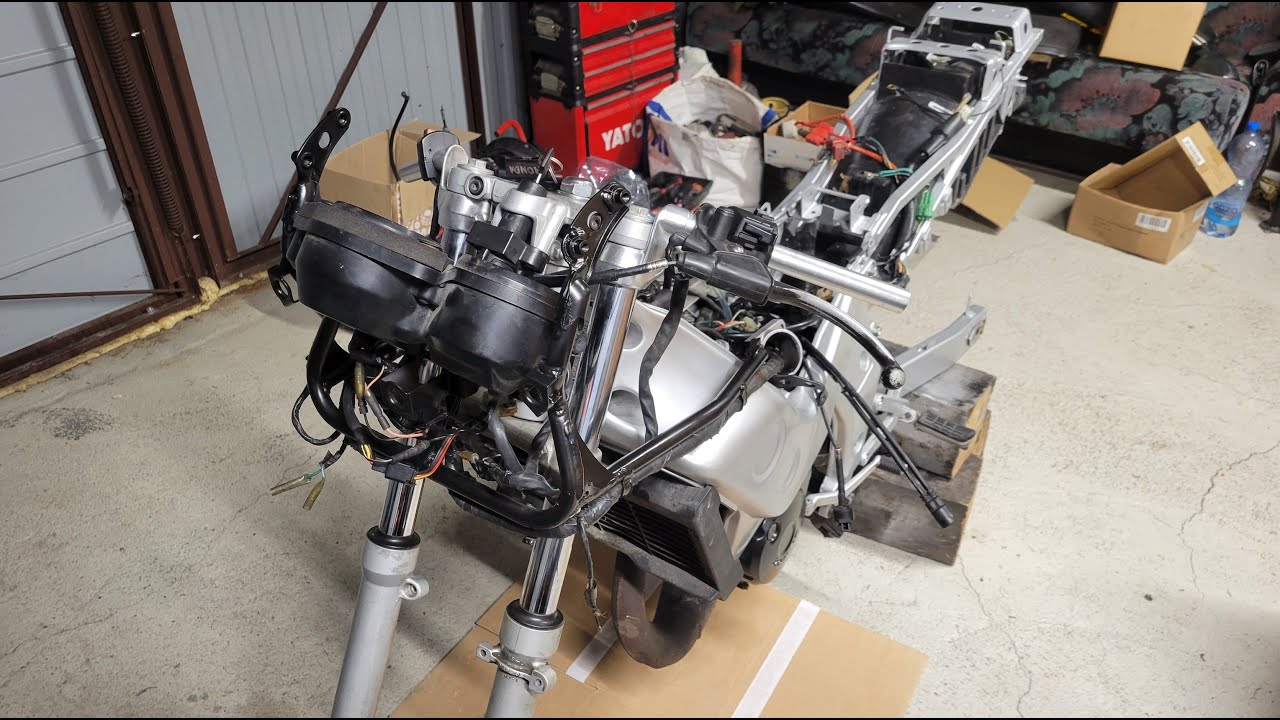 Zabawa z kablami i próbne odpalenie? | Honda NSR 125 [16]