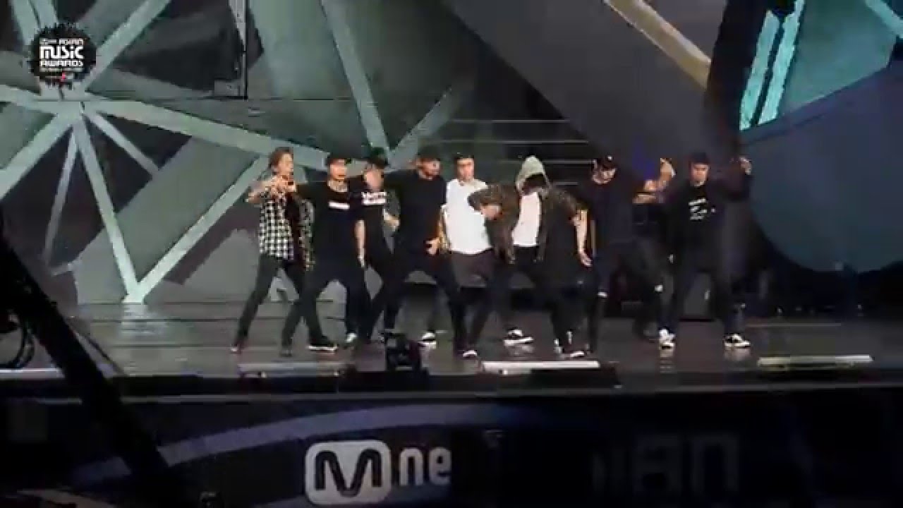 MAMA 2015 Backstage: EXO 