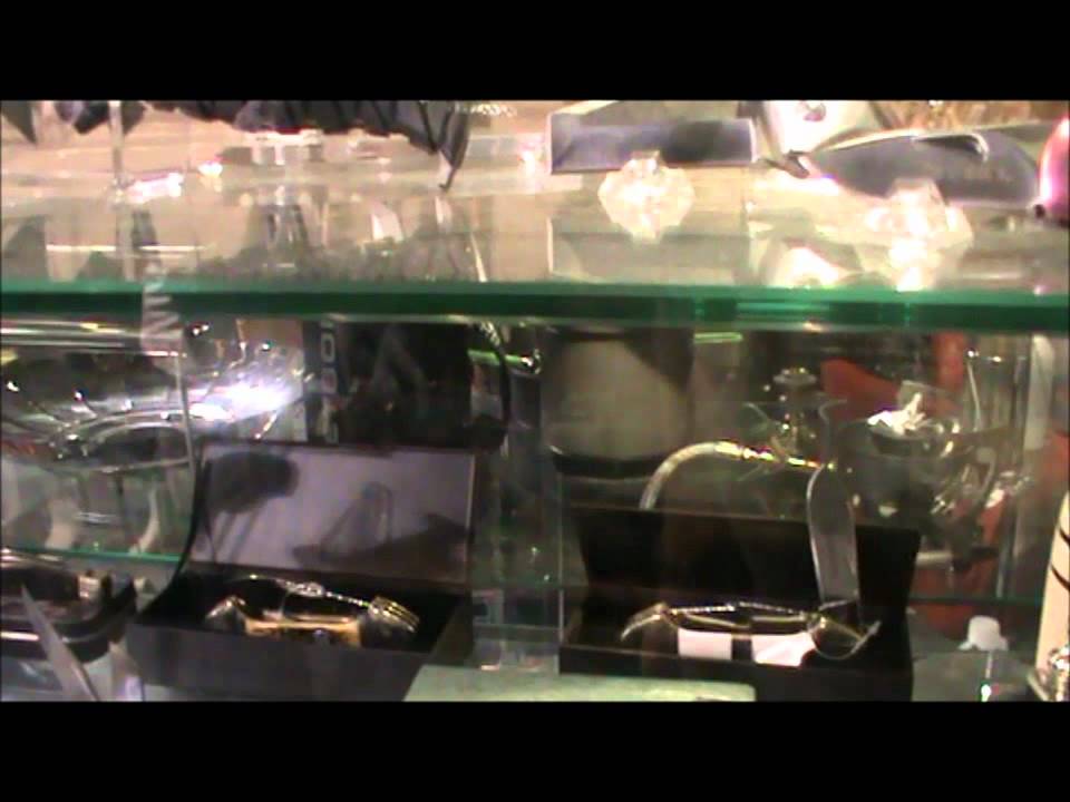 Heinnie Haynes Showroom Visit