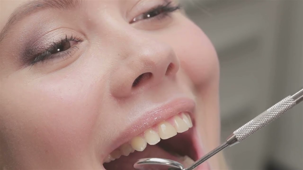 🦷 Not Sure If Your Tooth Extraction Is Healing Properly?