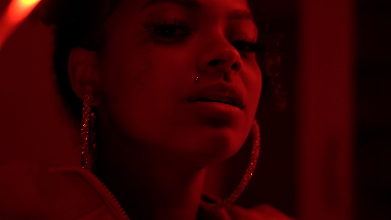 Aionn - Sagitariana feat. Bel4triz (Prod.Dactes) [Official Music Video]