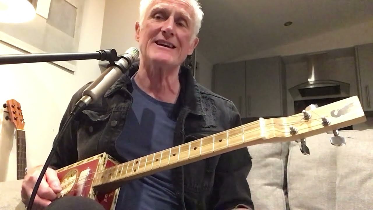 Personal Jesus, depeche mode and Johnny Cash, LESSON, FOR 3 string cigar box guitar..