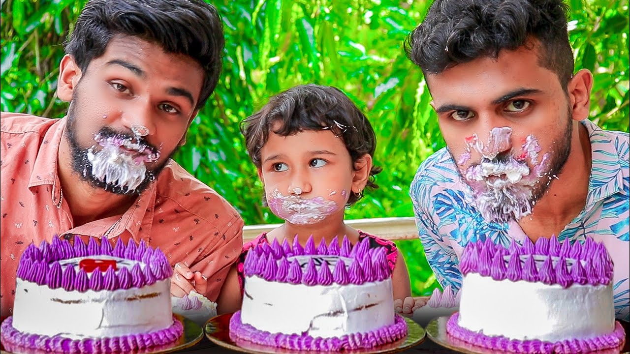 5 ലക്ഷം ആയതിന്റെ 😍 CAKE EATING CHALLENGE !!