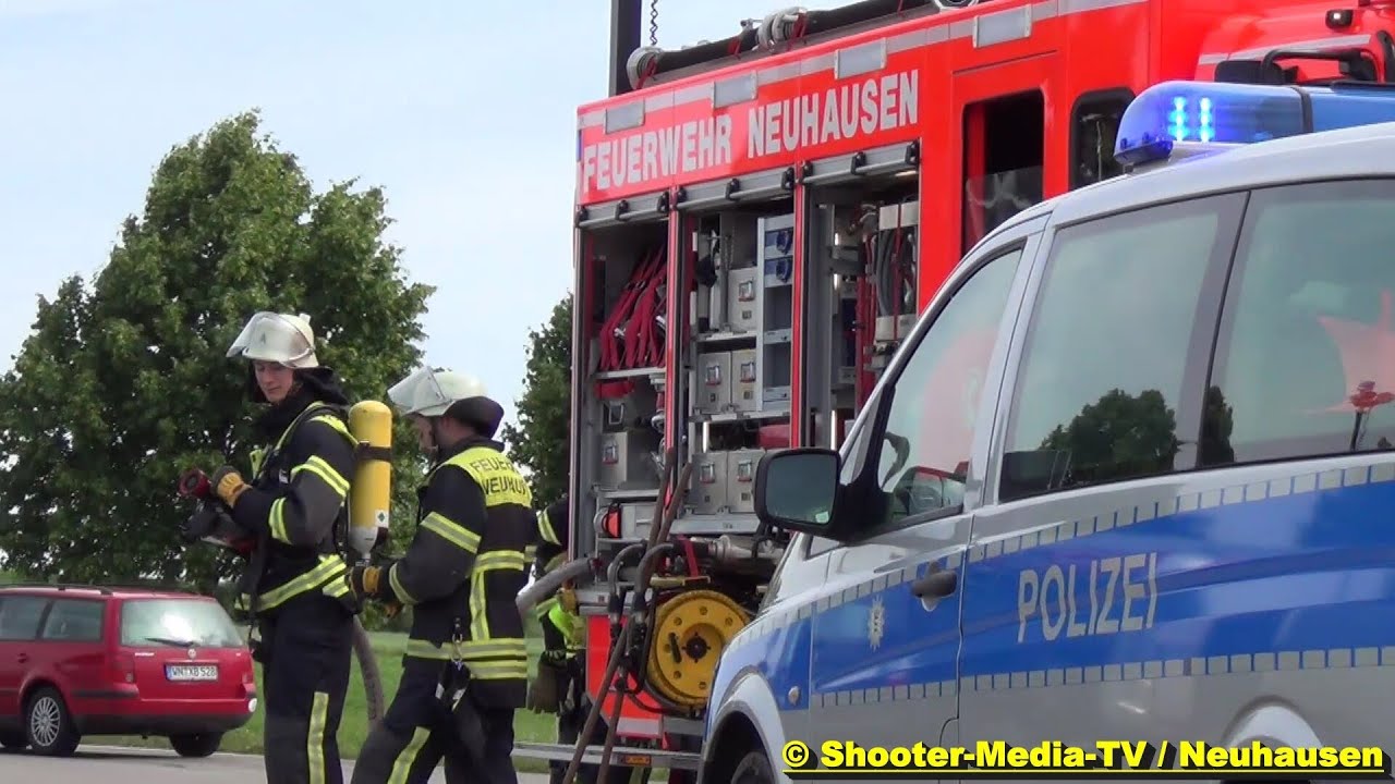 FEUERWEHR NEUHAUSEN - [Dritter schwerer VU innerhalb von fünf Tagen für die Feuerwehr]