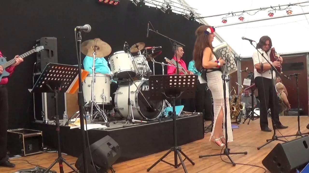 NATHALIE BERNAT- VILLENEUVE L'ARCHEVÊQUE-Juillet 2016