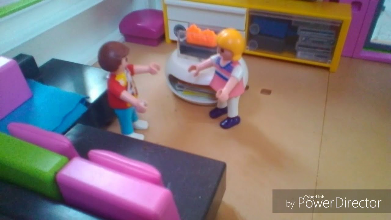 Lola retrouve sa meilleure amie de la maternelle
