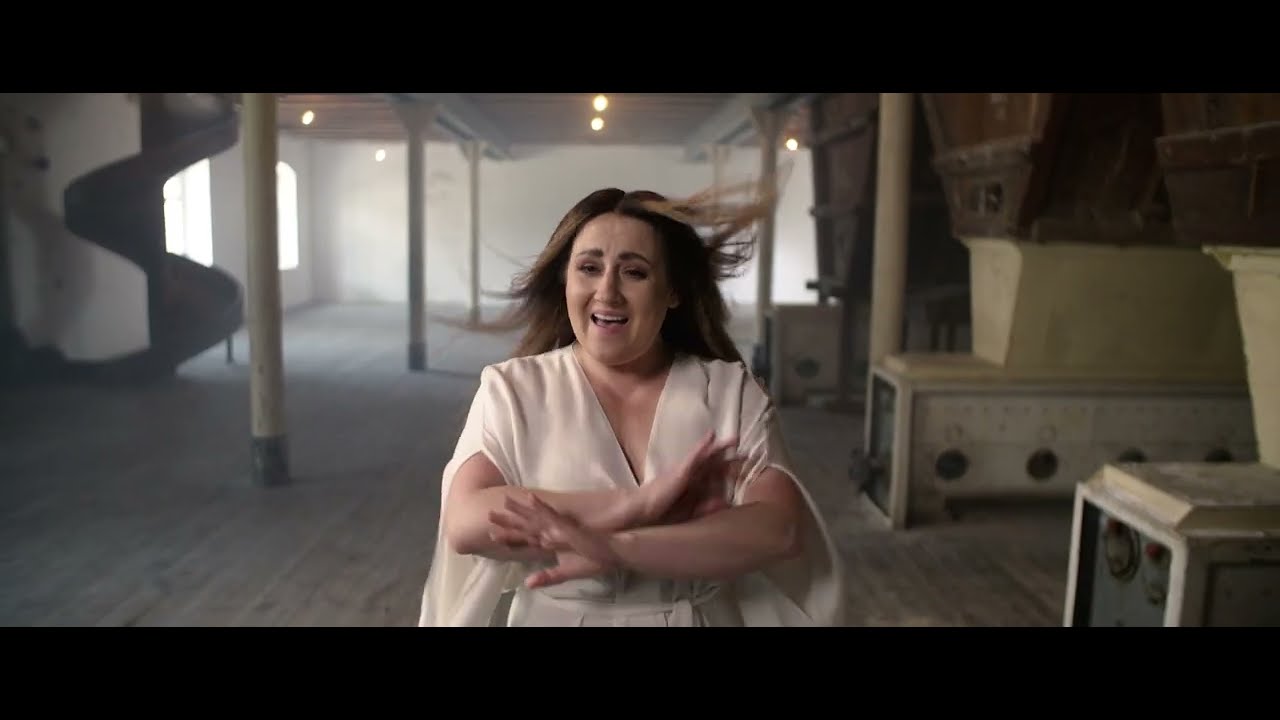 KASIA WILK | Ciągle mnie masz (Official Video)
